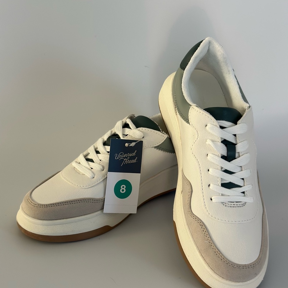 Universal Thread Flora Sneakers Multicolor Sleek Design Size 8